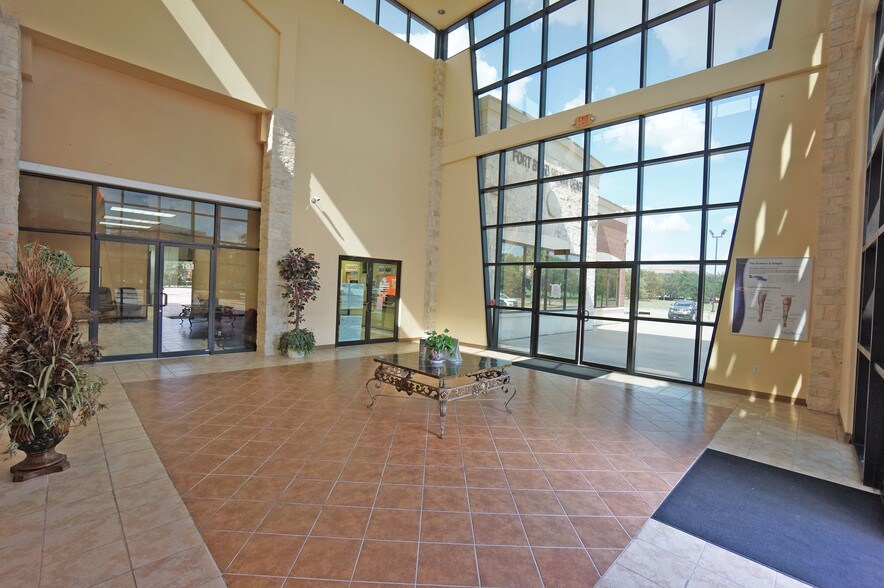 More Photos Of 13020 Dairy Ashford Rd, Sugar Land Medical For Lease