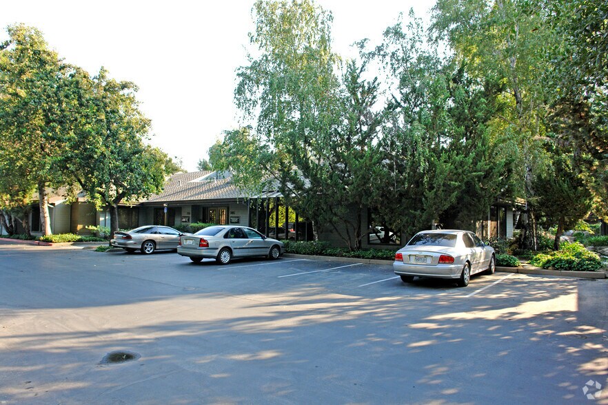 More Photos Of 755-797 University Ave, Sacramento Medical For Sale