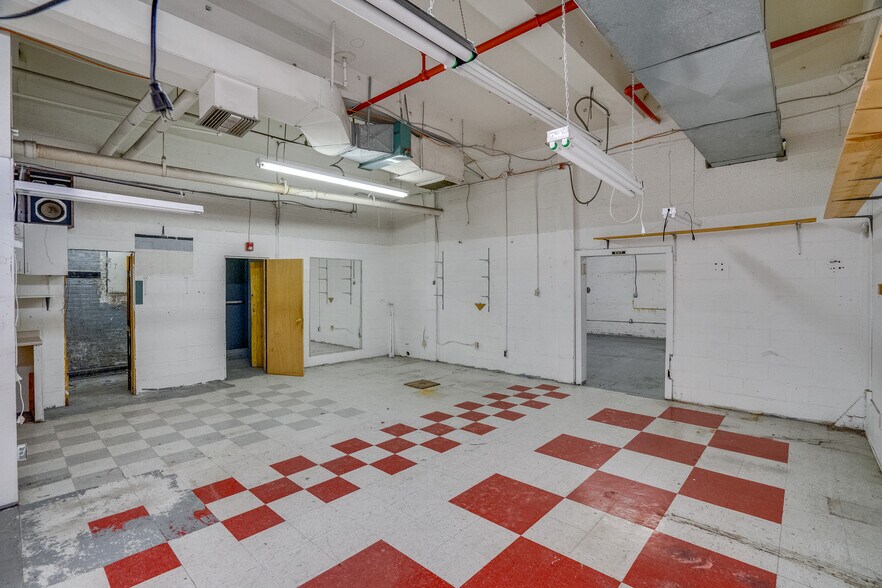 More Photos Of 2038 S Juniper St, Philadelphia Apartments For Lease