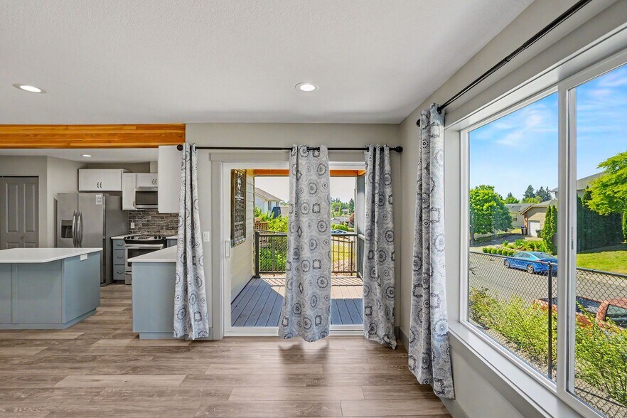 More Photos Of 1364 Northern Heights Loop, Keizer Multifamily For Sale