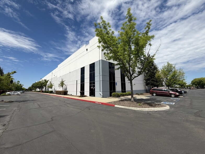 Primary Photo Of 8860 Industrial Ave, Roseville Distribution For Lease
