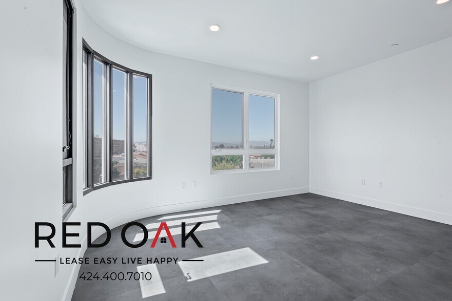 More Photos Of 3450 W 43rd St, Los Angeles Apartments For Lease