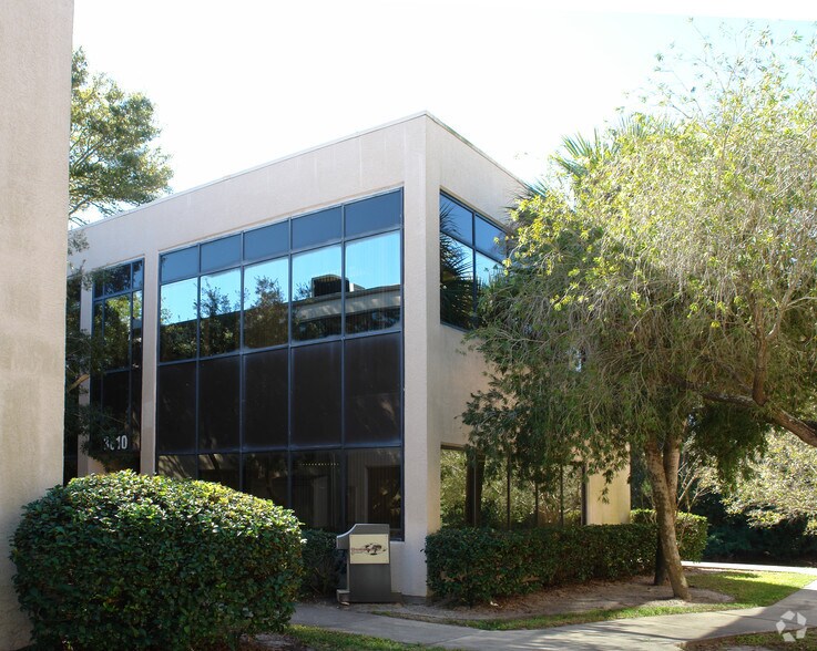 More Photos Of 3810 Gunn Hwy, Tampa Office For Sale