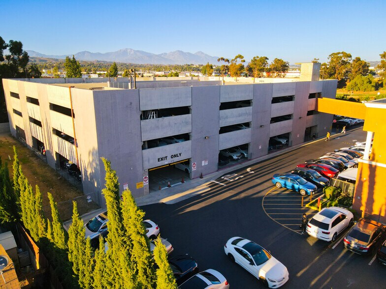 More Photos Of 18888 Labin Ct, Rowland Heights Storefront Retail Office For Lease