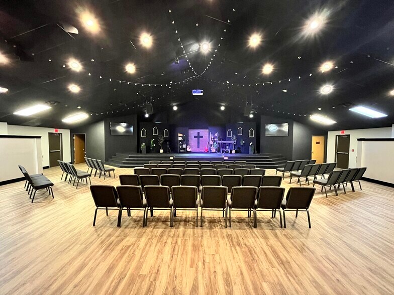 More Photos Of 2120 S Garden Ridge Blvd, Flower Mound Religious Facility For Sale