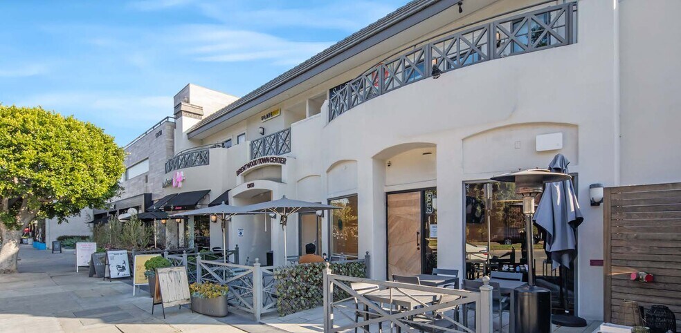 More Photos Of 13050 San Vicente Blvd, Los Angeles Storefront For Lease