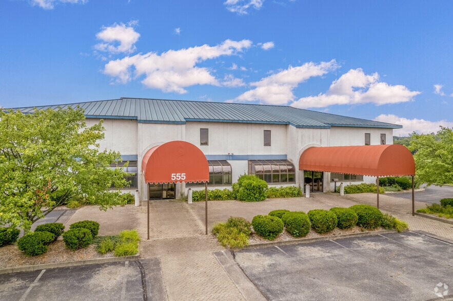 More Photos Of 555 E Eads Pky, Lawrenceburg Medical For Sale