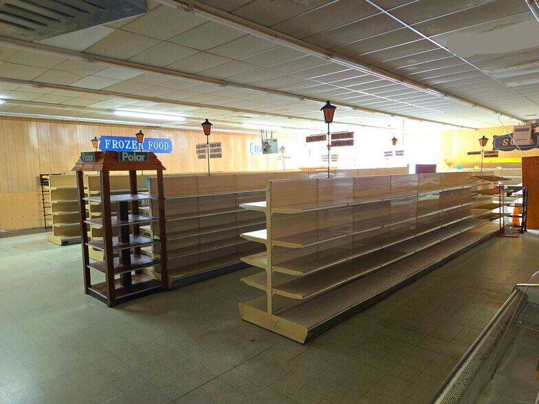 More Photos Of 24 W Main St, Mohawk Convenience Store For Sale