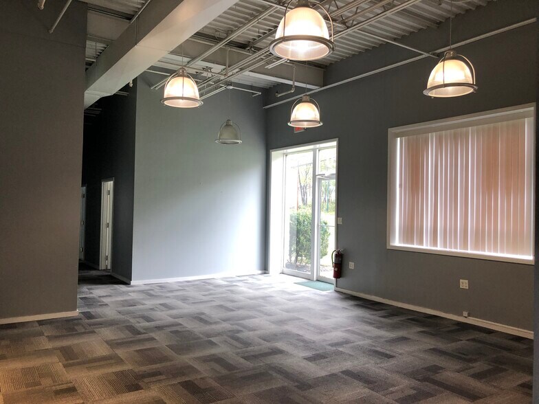 More Photos Of 20 Locust Ave, Berkeley Heights Warehouse For Lease