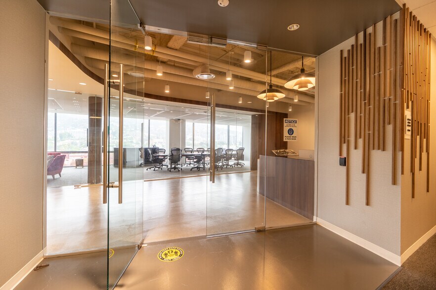 More Photos Of 750 San Vicente Blvd, West Hollywood Office For Lease