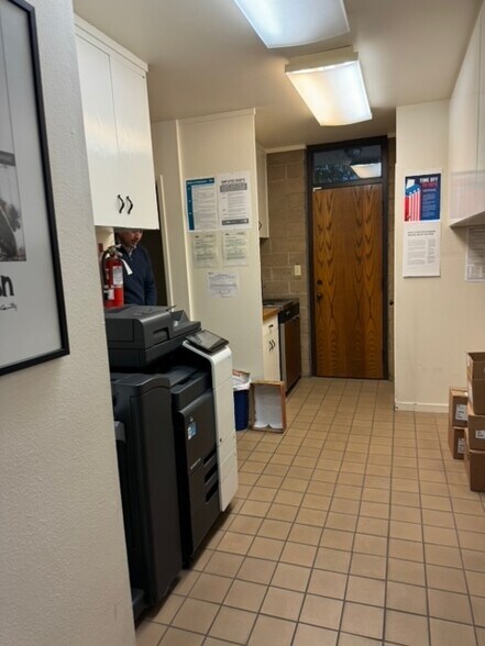 More Photos Of 615 Water St, Santa Cruz Office For Lease