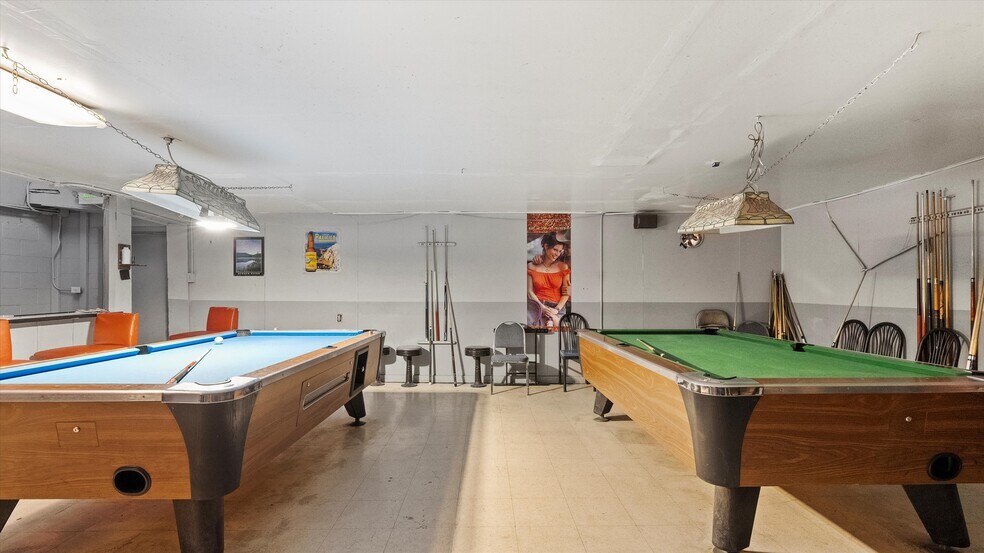 More Photos Of 1214 S 6th St, Yakima Bar For Sale