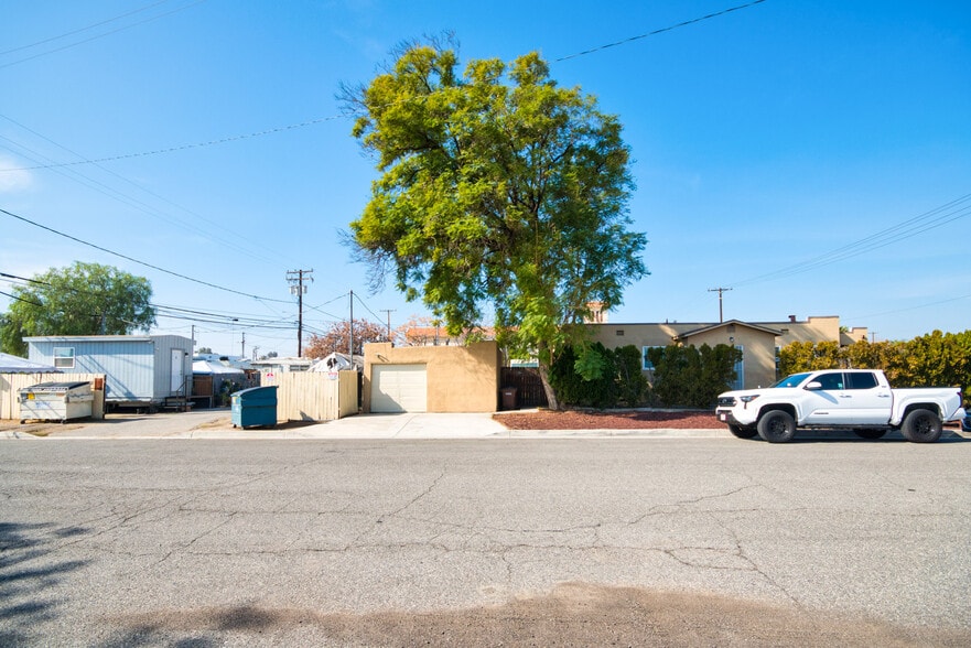 More Photos Of 584 E H St, Colton Manufactured Housing Mobile Home Park For Sale