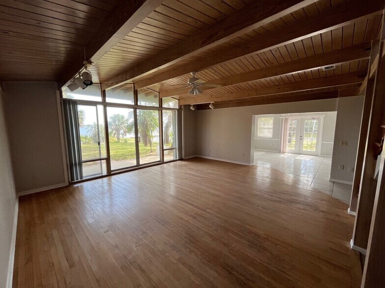 More Photos Of 4399 N Us Highway 1, Melbourne Marina For Sale