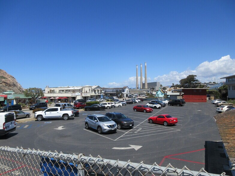 More Photos Of 715 Embarcadero, Morro Bay Restaurant For Lease