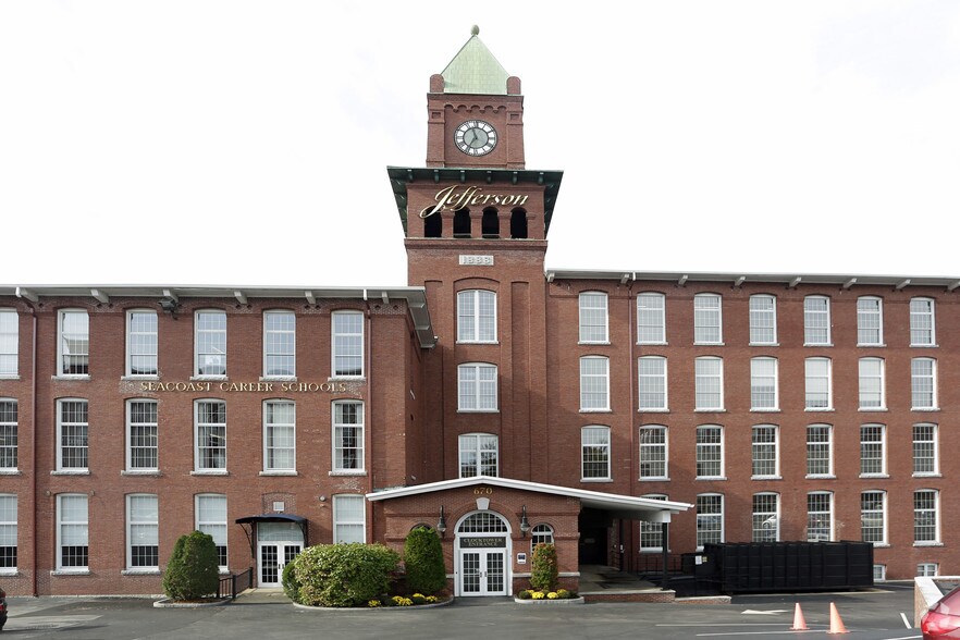 Primary Photo Of 670 N Commercial St, Manchester Apartments For Lease