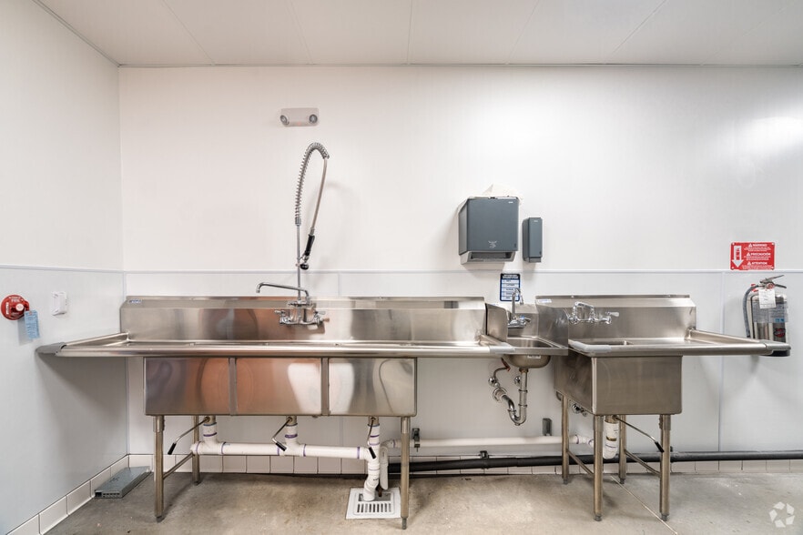 More Photos Of 5832 Fairdale Ln, Houston Restaurant For Lease