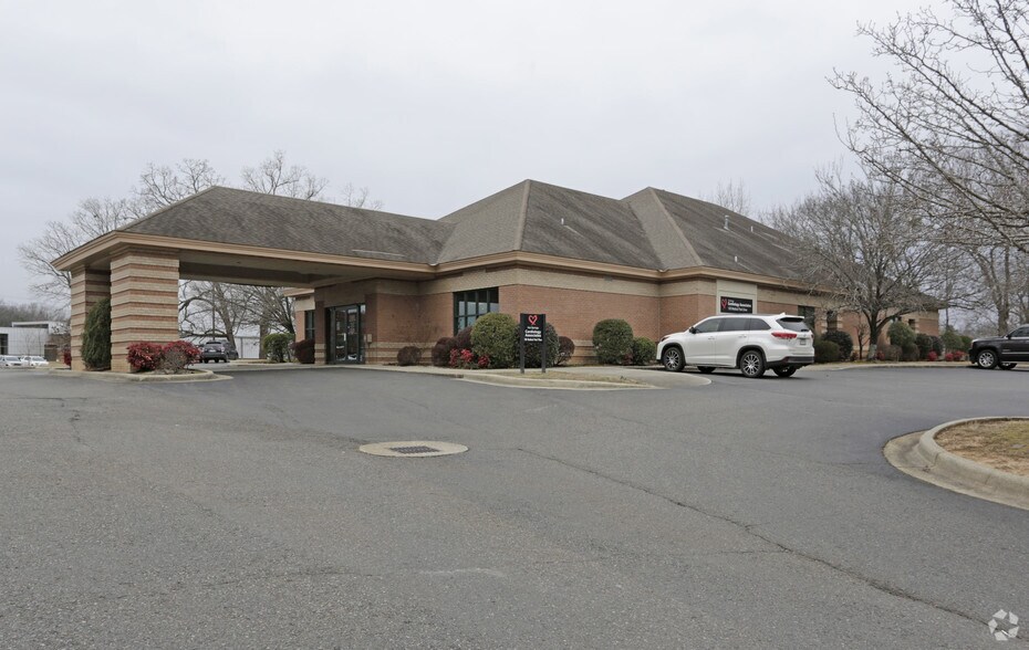 More Photos Of 130 Medical Park Pl, Hot Springs Medical For Lease