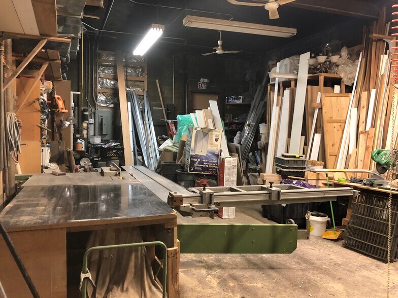 More Photos Of 1704 Boone Ave, Bronx Industrial For Lease