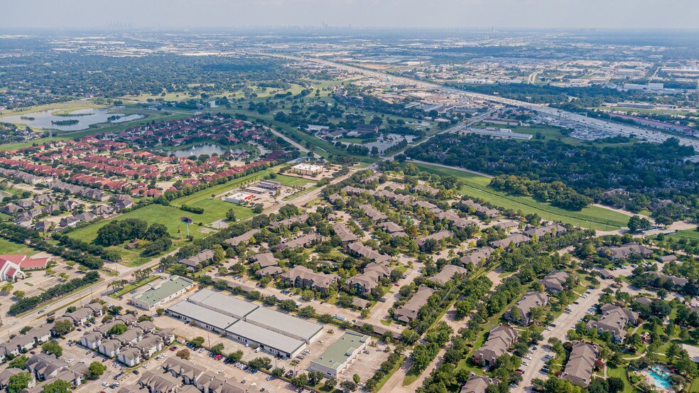 More Photos Of 12551 Steeple Way Blvd, Houston Unknown For Lease
