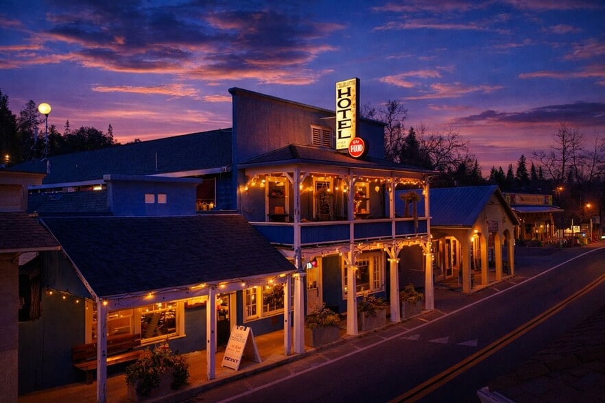 More Photos Of 18736 Main St, Groveland Hotel For Sale