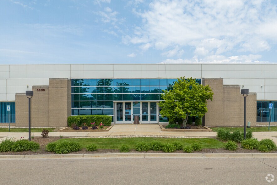 More Photos Of 5850 Mercury Dr, Dearborn Research And Development For Lease