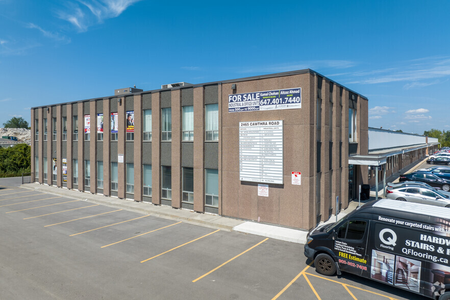 Primary Photo Of 2465 Cawthra Rd, Mississauga Light Distribution For Lease