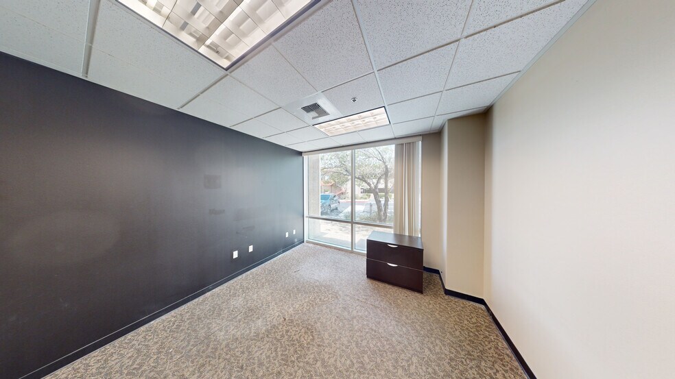 More Photos Of 5550 Painted Mirage Rd, Las Vegas Office For Lease