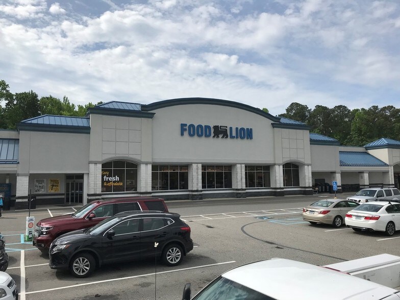 More Photos Of 300-330 Oyster Point Rd, Newport News Unknown For Lease