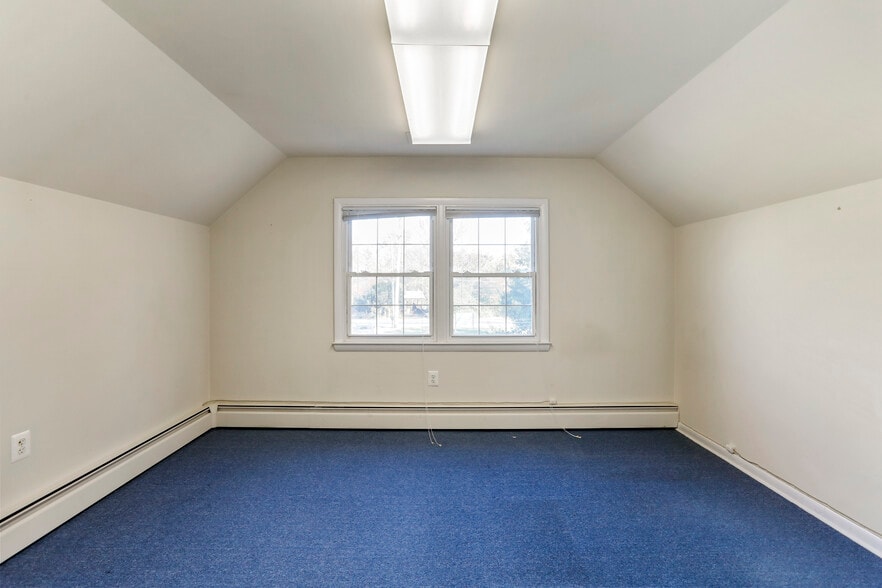 More Photos Of 2893 Jessup Rd, Jessup Office For Sale