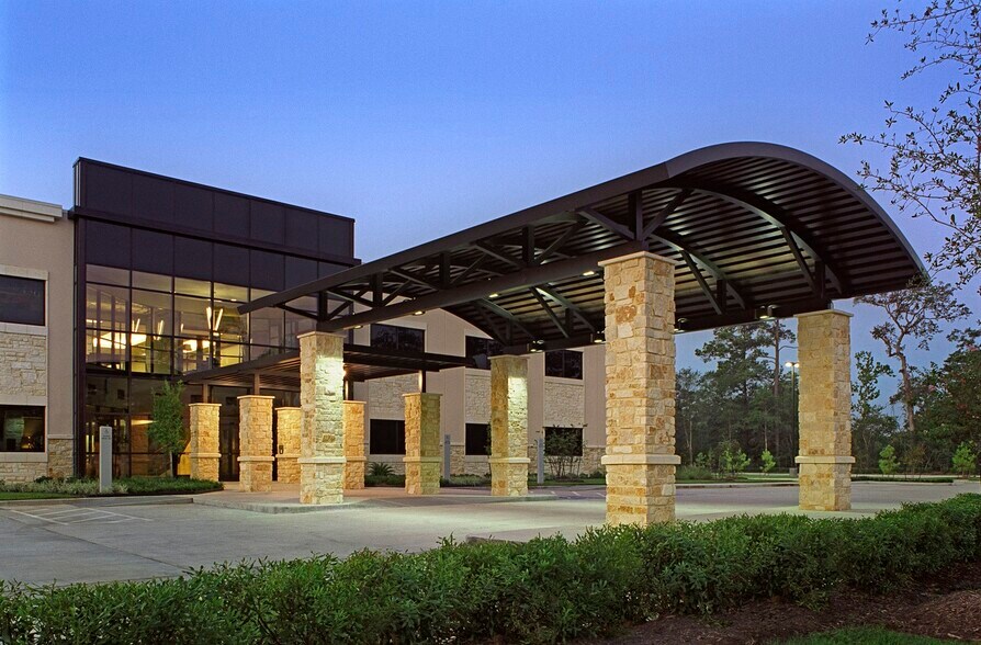 Primary Photo Of 8850 Six Pines Dr, The Woodlands Medical For Lease