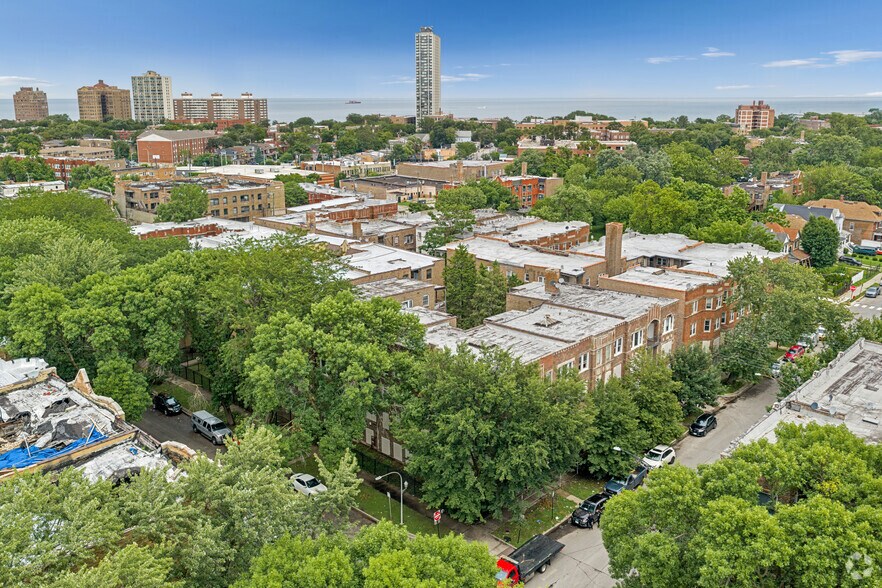 More Photos Of 7549 S Kingston Ave, Chicago Apartments For Sale