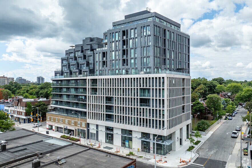 Primary Photo Of 2112 Yonge St, Toronto Apartments For Sale