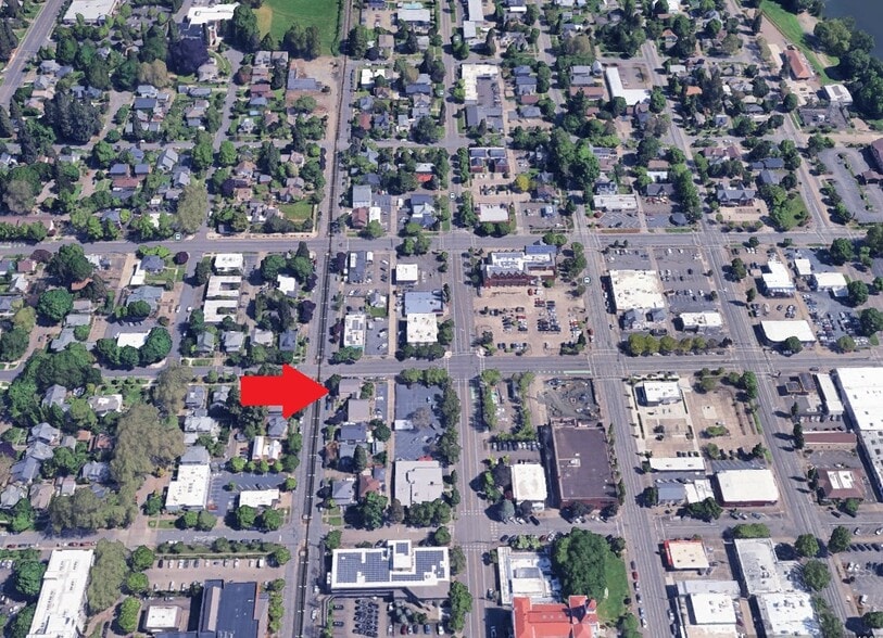 More Photos Of 560-582 W Van Buren St, Corvallis Loft Creative Space For Lease