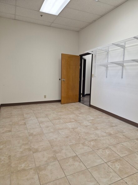 More Photos Of 470 Satellite Blvd NE, Suwanee Warehouse For Lease