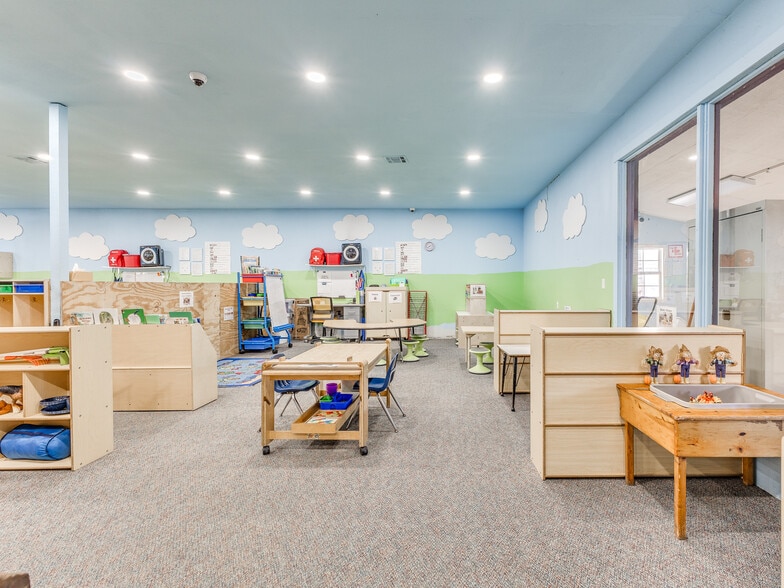 More Photos Of 305 S Chickasaw Ave, Claremore Daycare Center For Sale