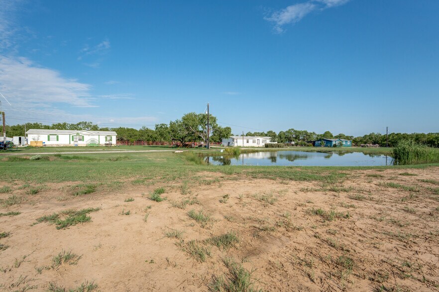 More Photos Of 4515 Smith Rd, Von Ormy Truck Terminal For Lease