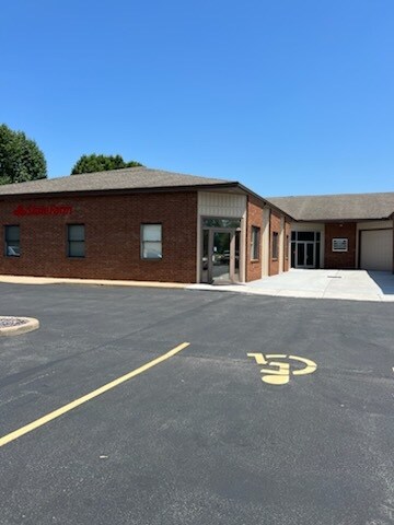 More Photos Of 618 Cepi Dr, Chesterfield Office For Lease