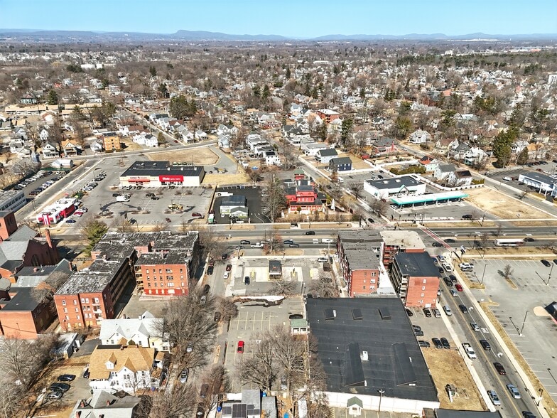 More Photos Of 671 State St, Springfield Convenience Store For Sale