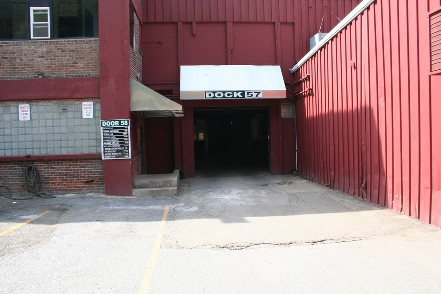 More Photos Of 3199 Albany Post Rd, Buchanan Warehouse For Lease