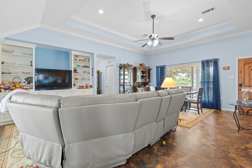 More Photos Of 414 County Road 437, Eddy Service For Sale