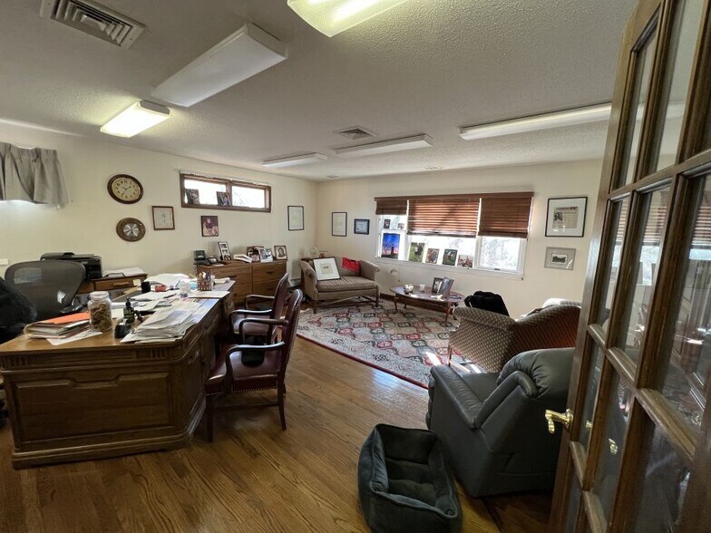 More Photos Of 2414 Boston Post Rd, Guilford Freestanding For Sale