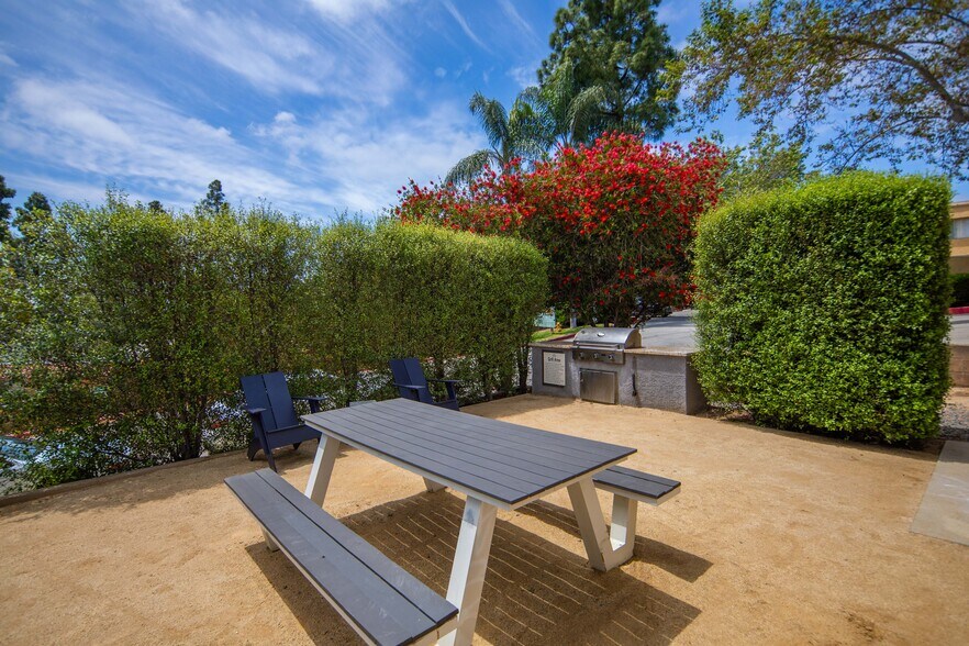 More Photos Of 725 Alturas Ln, Fallbrook Apartments For Sale