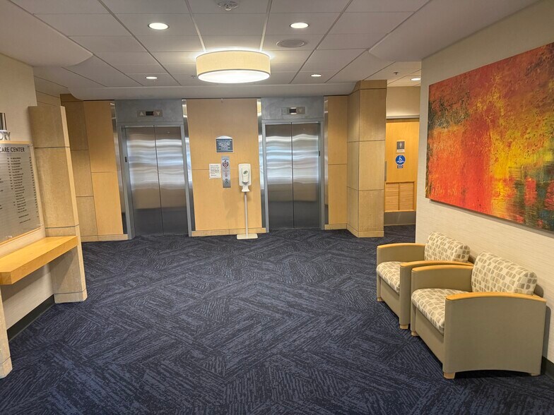 More Photos Of 3860-3960 Coon Rapids Blvd NW, Coon Rapids Medical For Lease