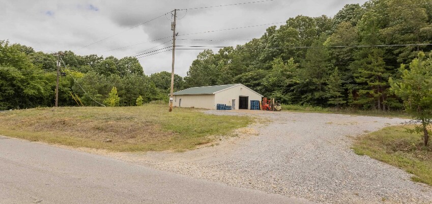 Primary Photo Of 135 Lime Rock Rd, Tuscumbia Warehouse For Sale