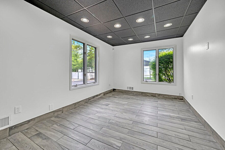 More Photos Of , East Brunswick Office For Sale