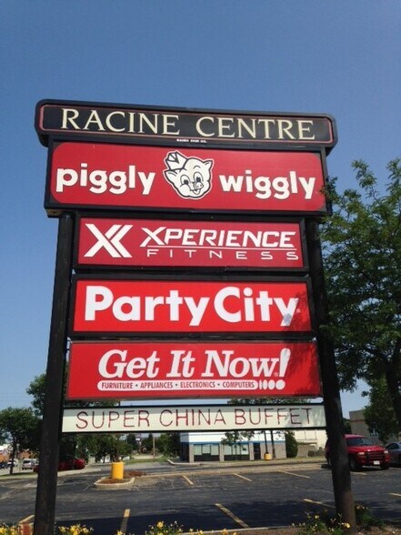 More Photos Of 5201 Washington Ave, Mount Pleasant Storefront For Lease