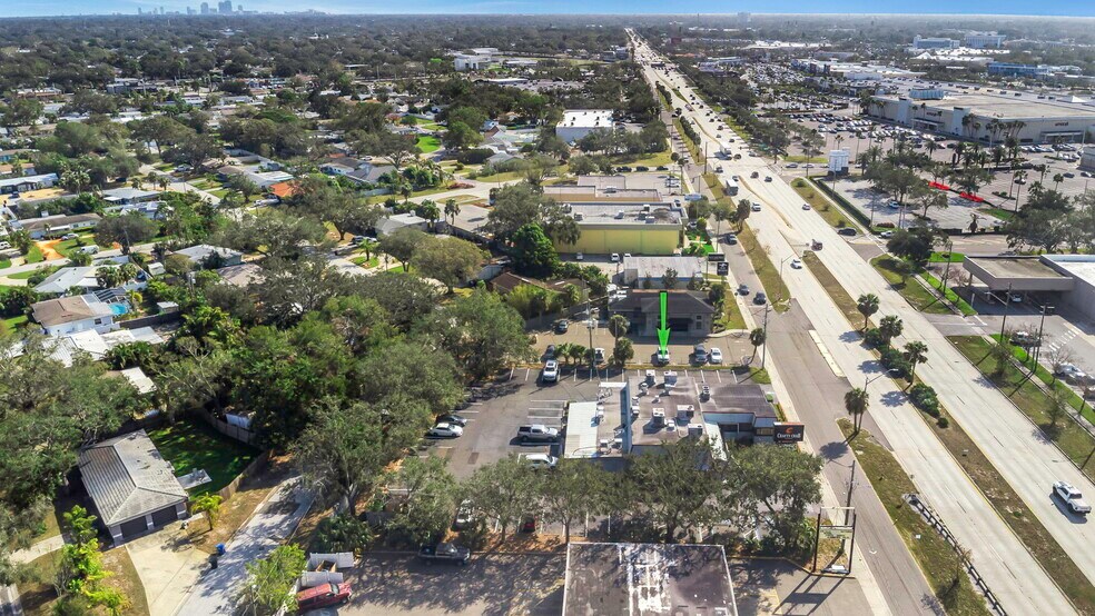 More Photos Of 2901 Tyrone Blvd, Saint Petersburg Restaurant For Sale