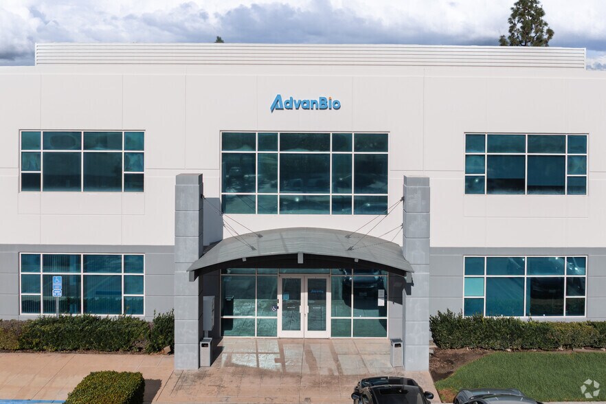 More Photos Of 8717 Research Dr, Irvine Office For Lease