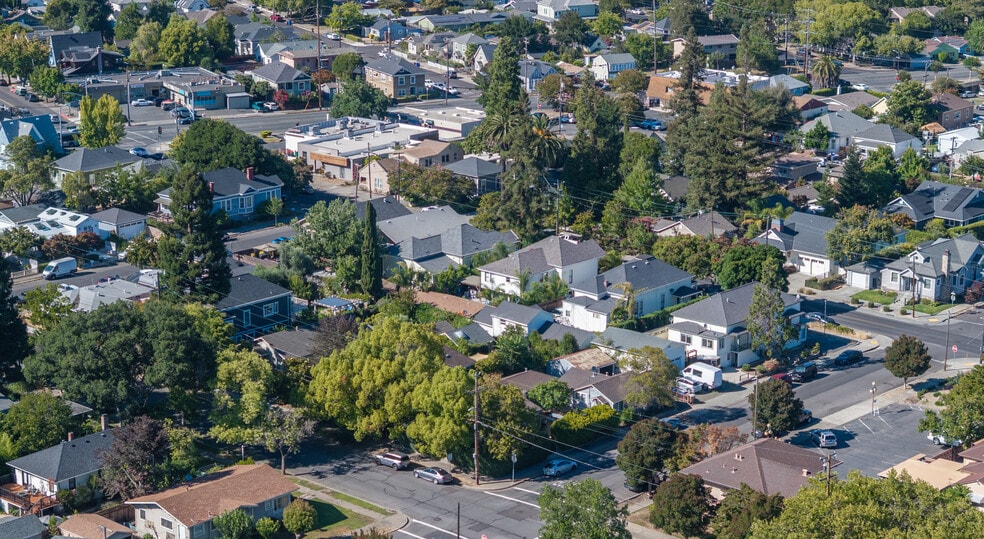 More Photos Of 1030 G St, Napa Apartments For Sale